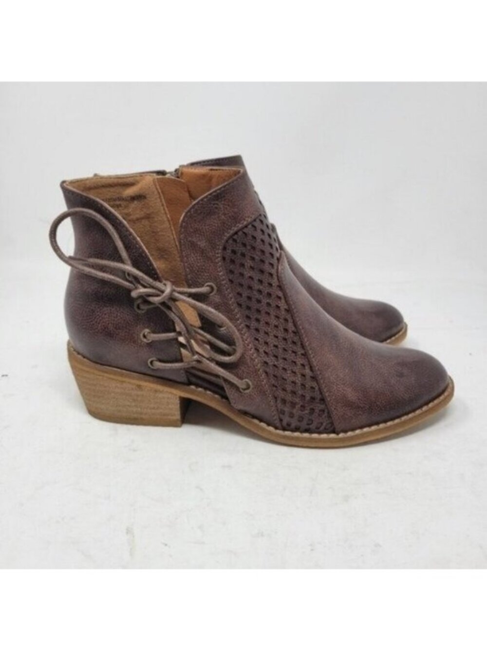 Beast Fashion | Denver Side Laced Mesh Boots Booties Brown - Picture 2 of 13